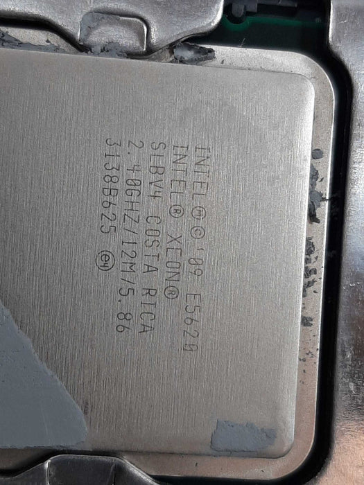 Dell PE R410, Xeon E5-5620 2.4GHz, NO RAM/RAID/HDDs/PSUs, 4x 3.5\\", AS-IS ~