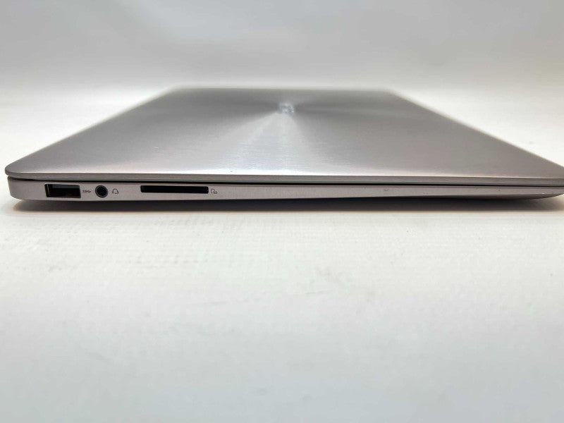 ASUS UX330U with i5-7200U 8GB RAM & 256GB NVME SSD Storage AS-IS READ -