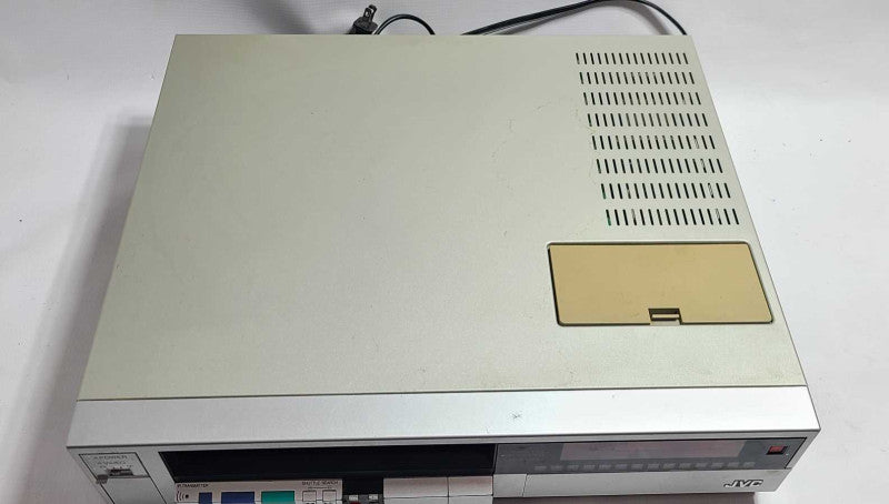 Vintage JVC VCR HR-D150U VHS With Remote Unit $
