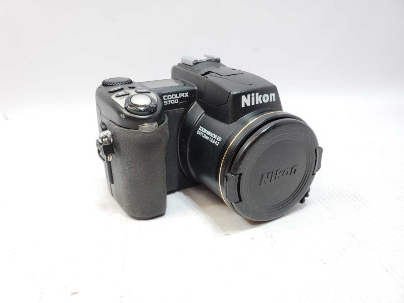 Nikon Coolpix 5700 Black 5.0MP 8x Optical Zoom 1.5-inch LCD Digital Camera (