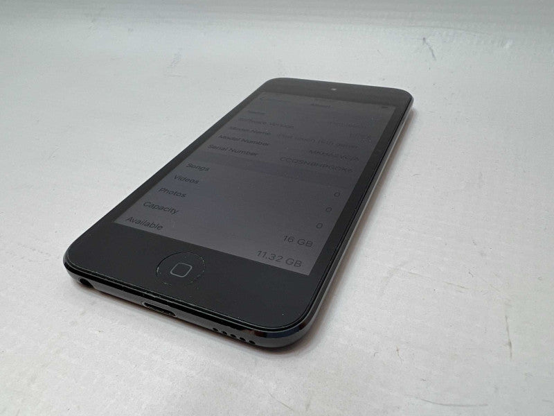 iPod Touch 6th generation 16GB Space Gray  -