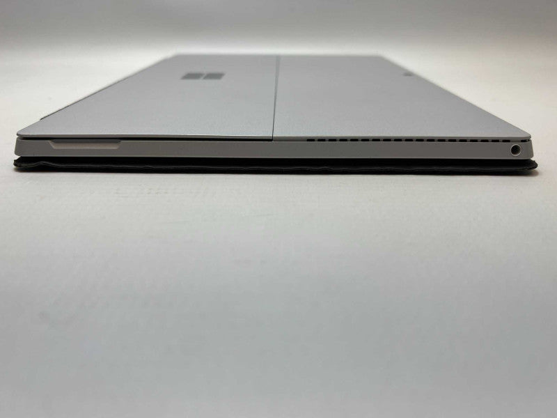 Surface Pro 4 with i7-6650U 8GB RAM & 256GB Storage  -