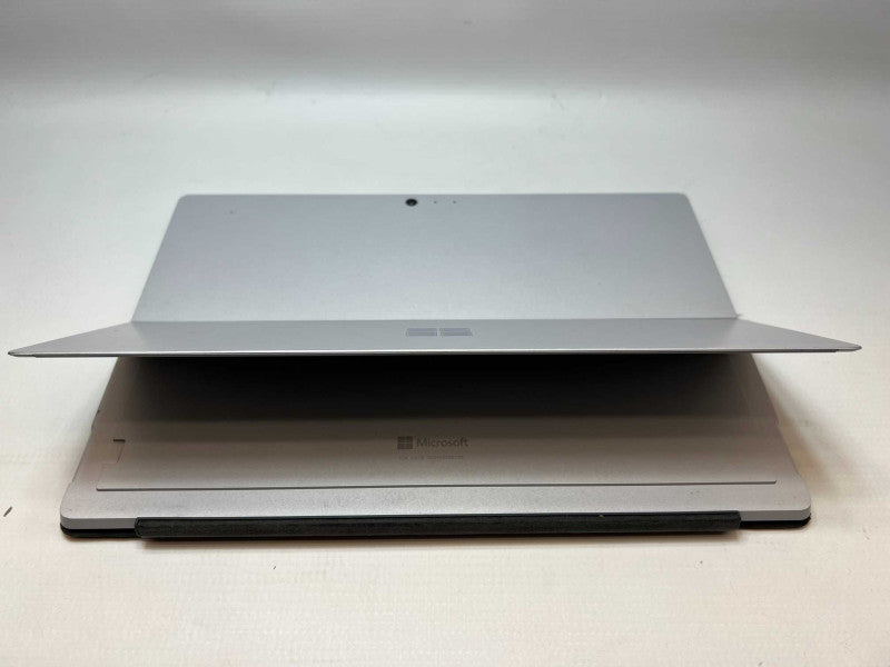 Surface Pro 4 with i7-6650U 8GB RAM & 256GB Storage  -