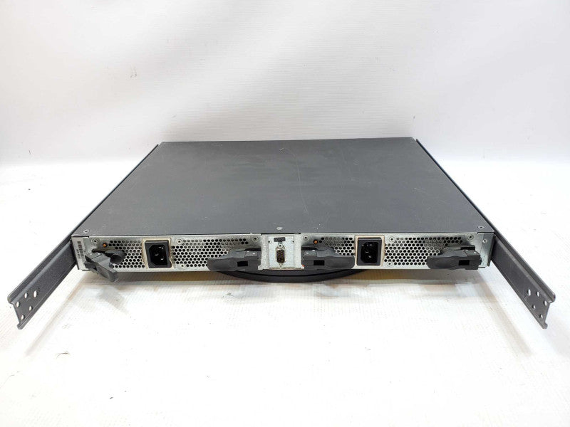 IBM TotalStorage SAN32M-2 32-port Active Switch (