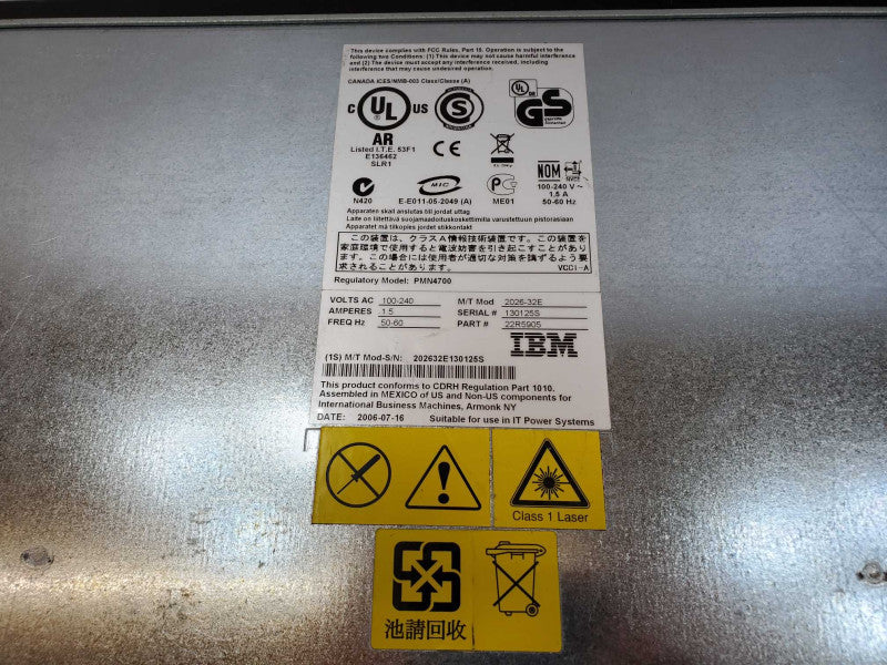 IBM TotalStorage SAN32M-2 32-port Active Switch (