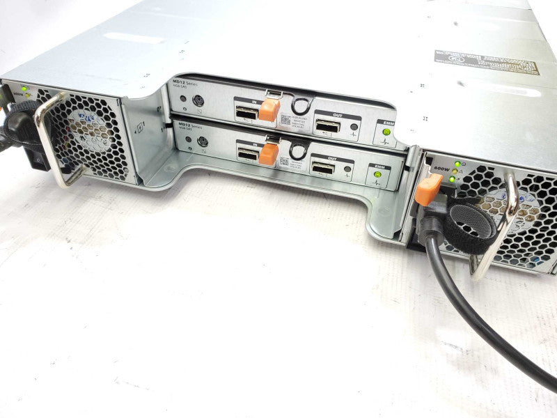 Dell PowerVault MD1400 Storage Array w/ 2x Controllers MD12, 2x 600W PSU )