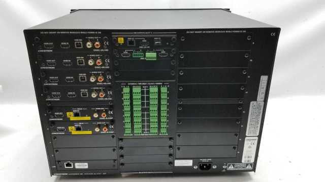 Crestron Universal Digital Media Switcher, Black 4x DMC-S-DSL  / 2x dmc-s-dsp #