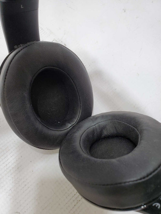 Beats by Dre B0501 Studio 2 Wireless Headphones Black w/ cable )
