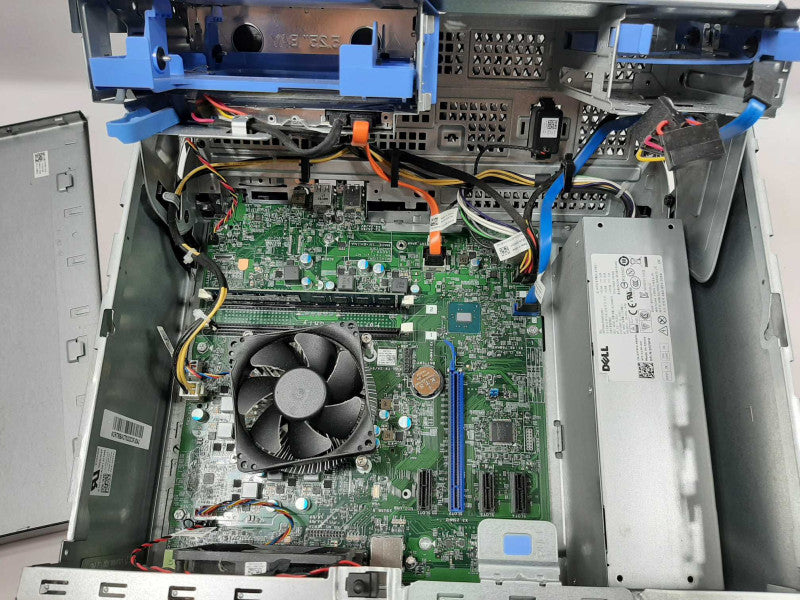 Dell OptiPlex 3040 MT Desktop, i5-6500 3.2GHz QC/8GB DDR3, NO HDDs ~