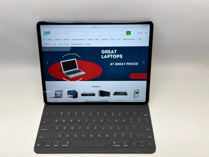 iPad Pro 4th generation 256GB Storage with Apple Keyboard case -