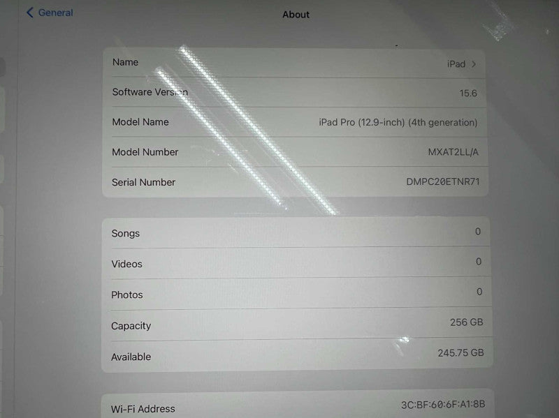 iPad Pro 4th generation 256GB Storage with Apple Keyboard case -