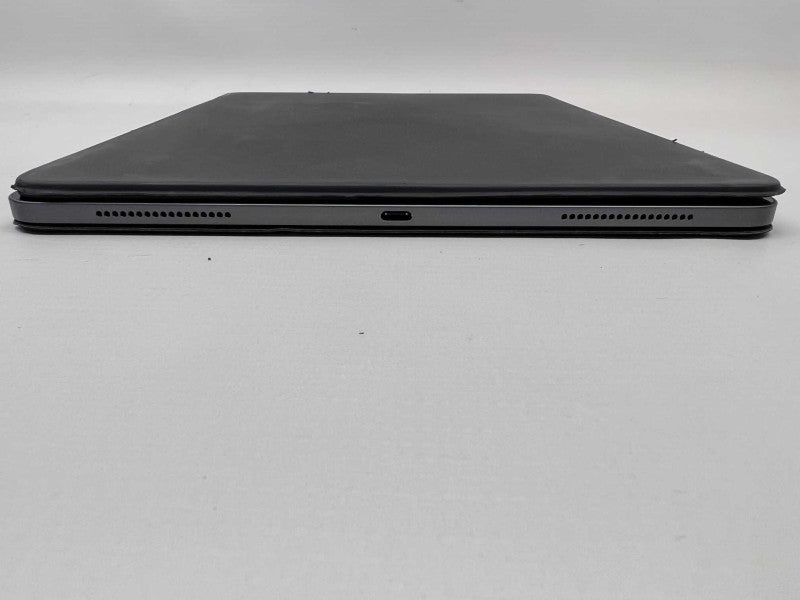 iPad Pro 4th generation 256GB Storage with Apple Keyboard case -