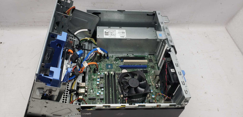 dell optiplex 7040 i5-6500 @ 3.20ghz / 8gb ram ddr4 / see notes #