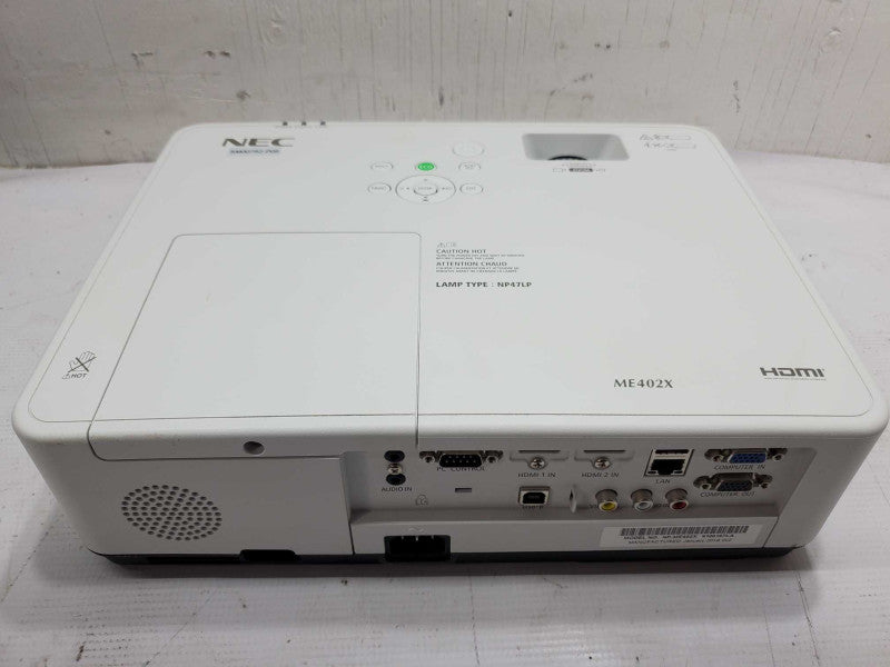 NEC ME402X Projector HDMI/VGA inputs, 2040 Lamp Hours |