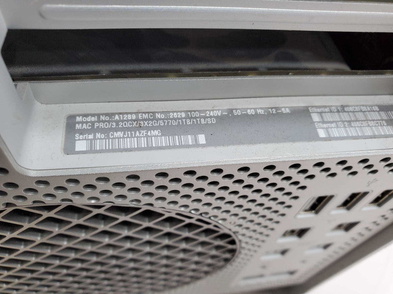 Apple Mac Pro, A1289, Barebone, No GPU, No RAM, No HDD )
