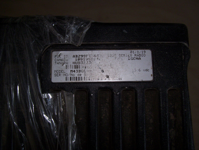 Motorola Radius M1225 Series 2-way radio |