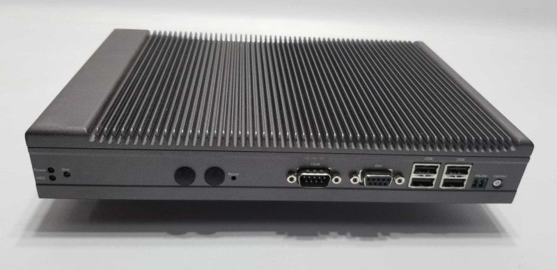 Lanner Electronics LEC-7900D Signage computer=