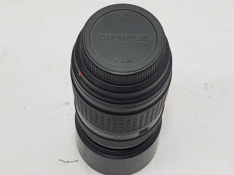 Olympus ED 70-300mm 1:4-5.6 140-600mm Equivalent with Lens Hood LH-61E |