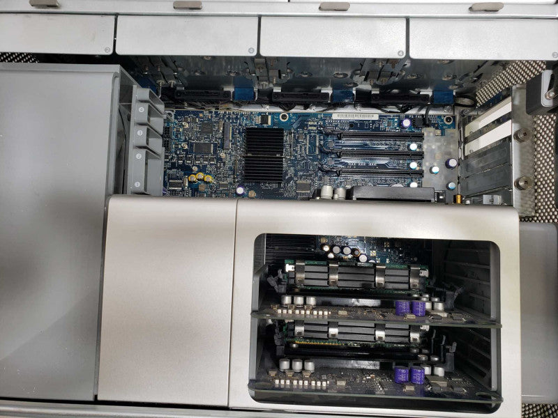Apple Mac Pro 2x Dual-Core@2.66GHz 2GB ECC DDR2 GeForce 7300GT [