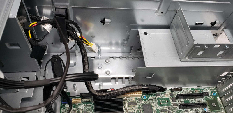 Dell Poweredge T320 workstation barebone / Xeon e5-2430V2 @ 2.50ghz / no ram #