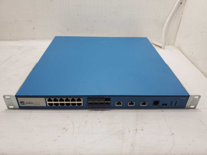 Palo-Alto PA-3020 Firewall/Network Security (READ) |