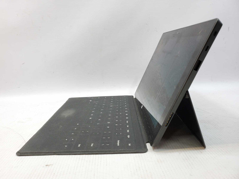 Microsoft Surface 1516 - NVidia Tegra3Quad 1.3 GHZ, 2Gb Ram, 32Gb SSD [READ] (
