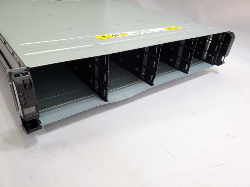 Xyratex HB-1235 Compellent SAS Storage Array 12x 3.5\\" No Controllers )
