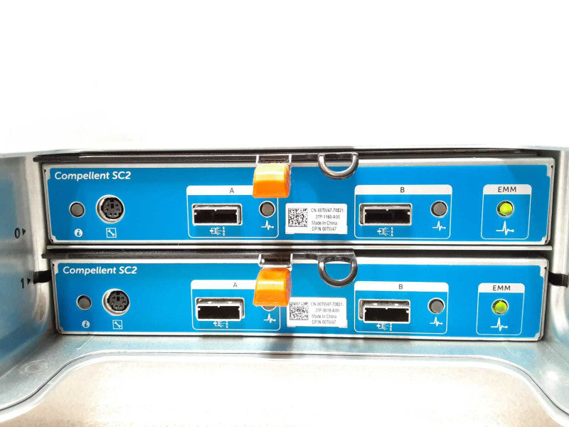Dell Compellent SC220 24x 2.5\\" Bays Storage array, 2x PSU, 2x Compellent SC2 _