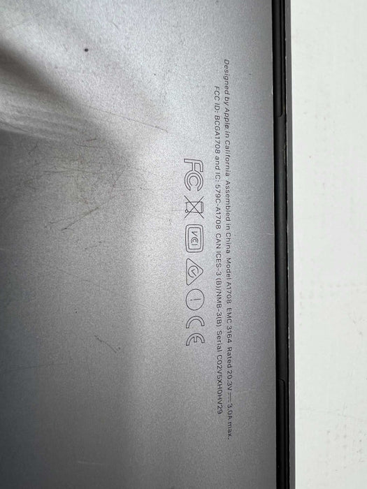 MacBook Pro (13-inch) 2017 with i5 CPU @ 2.3GHz 8GB RAM & 256GB Storage READ -