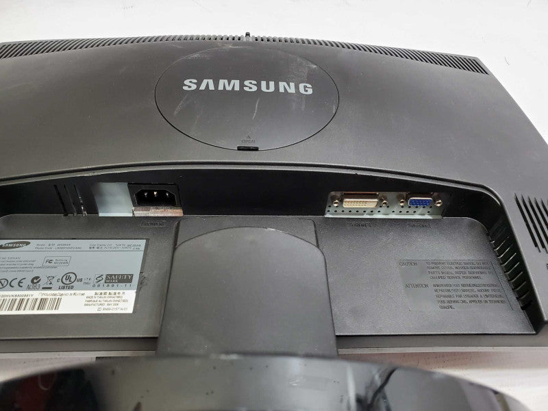 Samsung 2243SWX MC22WS 21.5\\" DVI VGA LCD Monitor w/ STAND )
