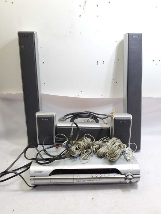 Sony HCD-DX315 Home Theater Receiver w/ Speakers Set & Cables & Remote )