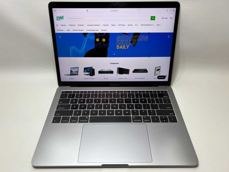 MacBook Pro (13-inch) 2017 with i5 CPU @ 2.3GHz 8GB RAM & 128GB Storage READ -
