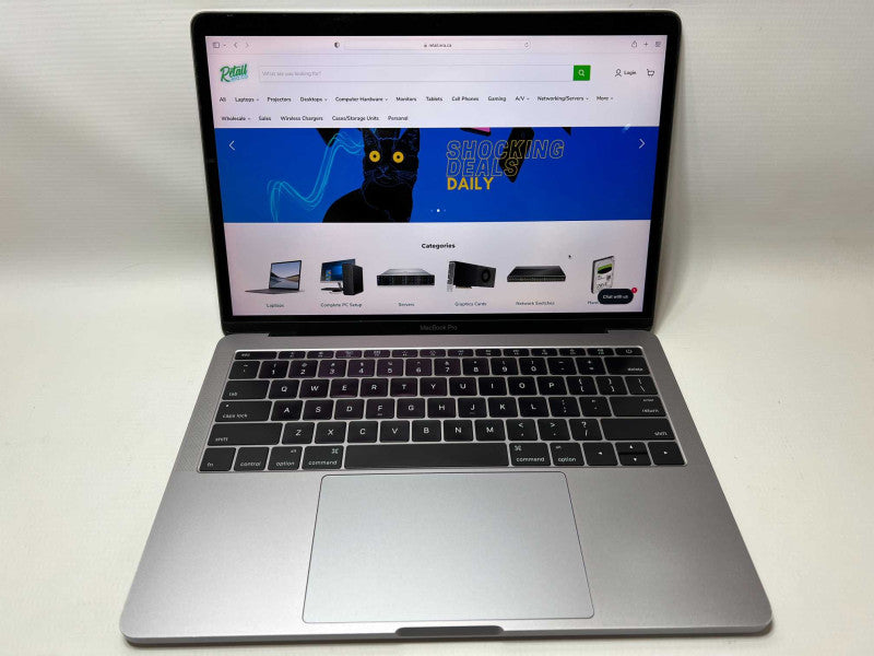 MacBook pro (13-inch) 2016 with i5 CPU @ 2GHz 8GB RAM & 256GB Storage READ -