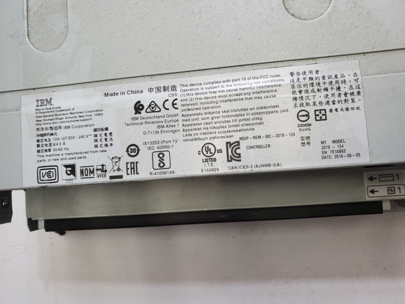 IBM 2078-124 Storwize V5000 Gen2 SFF Dual Controller No HDD 24x 2.5\\" Bays )