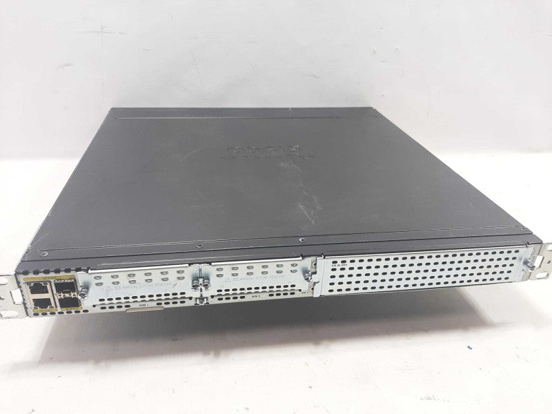 Cisco ISR4331/K9 Router ISR 4331/K9 IPBASE LIC PERMANENT, FACTORY RESET ~