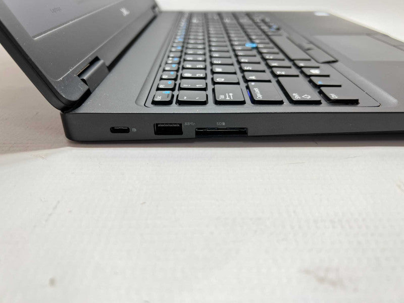 Dell latitude 5590 with i5-8250U CPU 16GB RAM 256GB SSD Storage  -