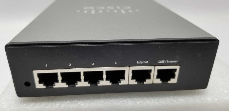 Cisco RV042 4-Port 10/100 Wired Router=