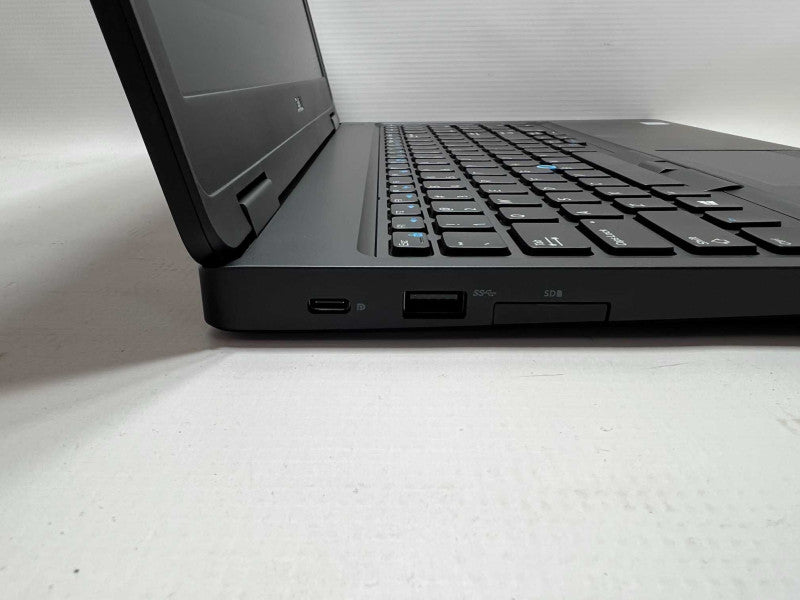 Dell Latitude 5590 with i5-8250U 8GB RAM & 512GB SSD Storage  -