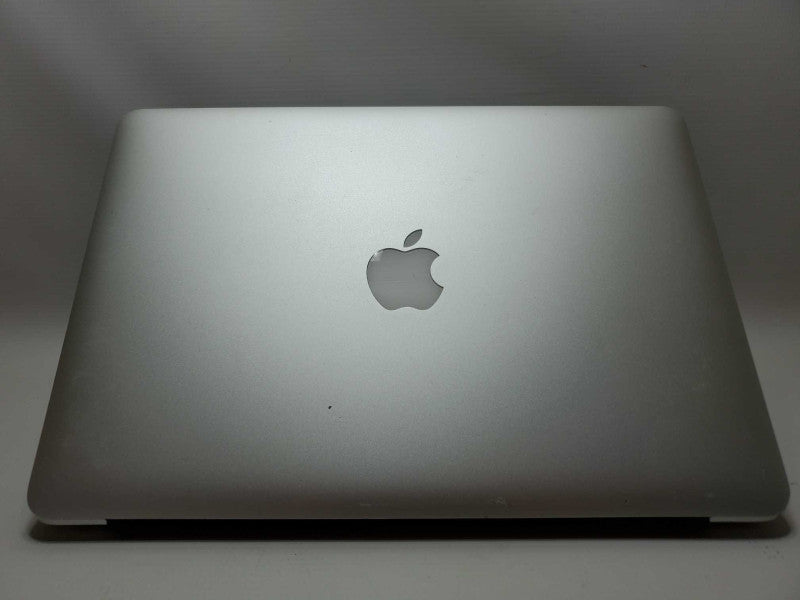 Apple MacBook Air 13\\" E.2015 Core i5-5250U @ 1.6 GHz 8GB DDR3 250GB SSD (