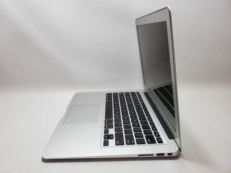 Apple MacBook Air 13\\" E.2015 Core i5-5250U @ 1.6 GHz 8GB DDR3 250GB SSD (