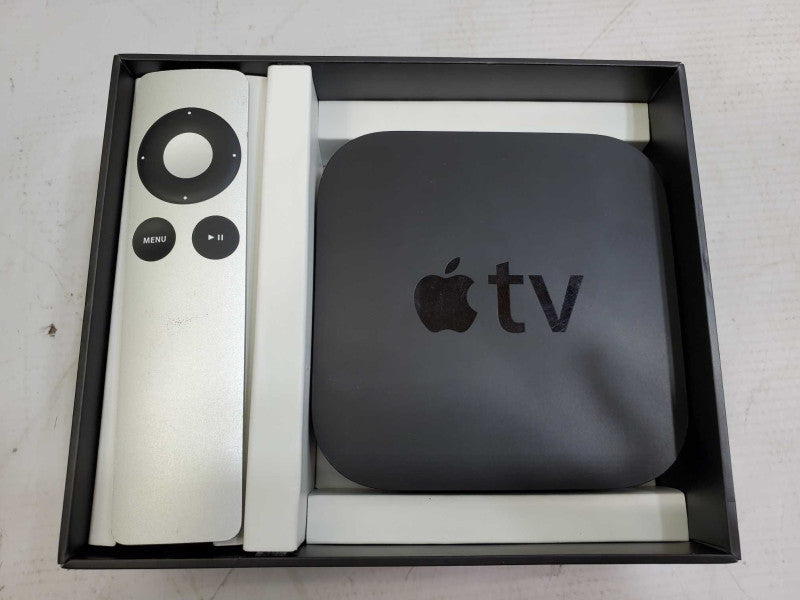 Apple TV 3rd Generation Streamer 1080P A1469 w/ Remote & Power cord )