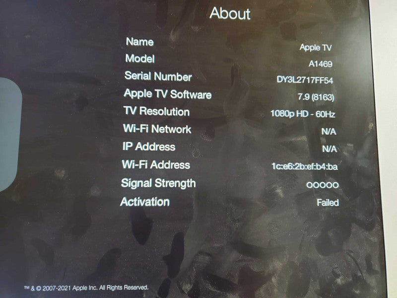 Apple TV 3rd Generation Streamer 1080P A1469 w/ Remote & Power cord )
