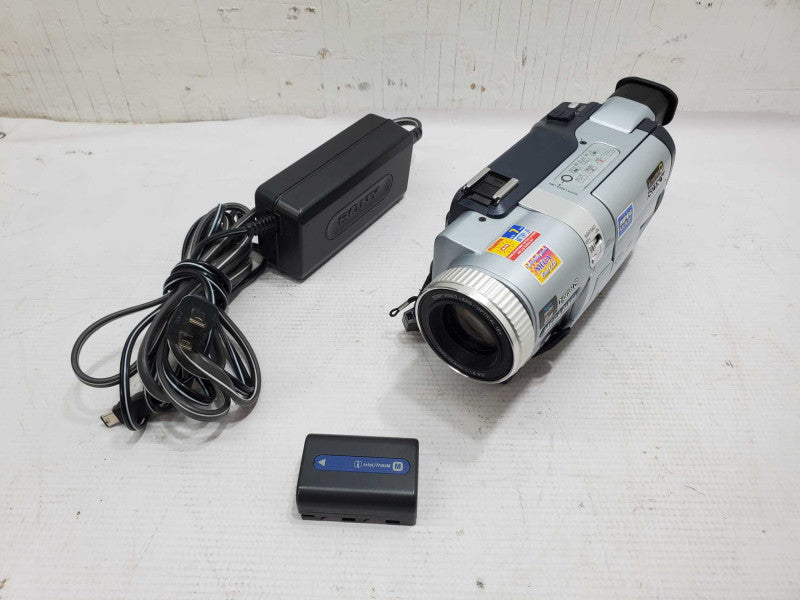 SONY DCR-TRV730 Digital Camcorder w/ Accessories |