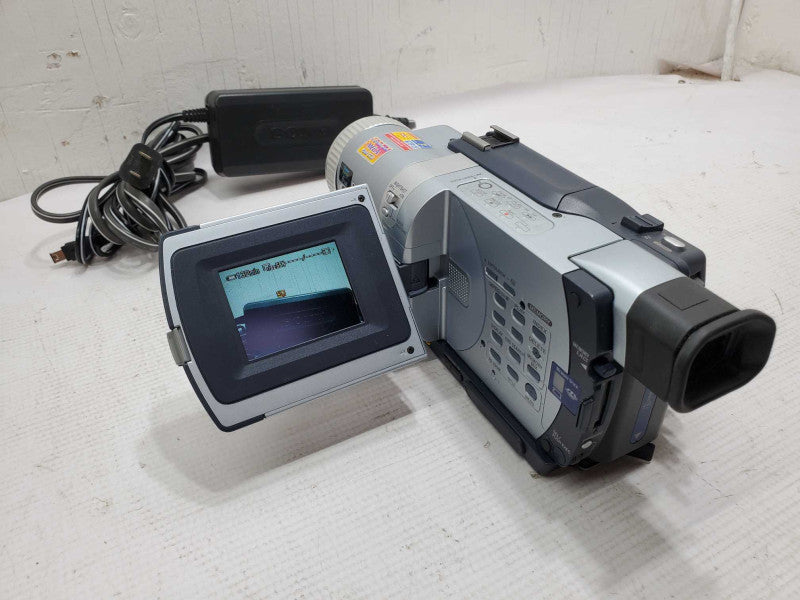 SONY DCR-TRV730 Digital Camcorder w/ Accessories |