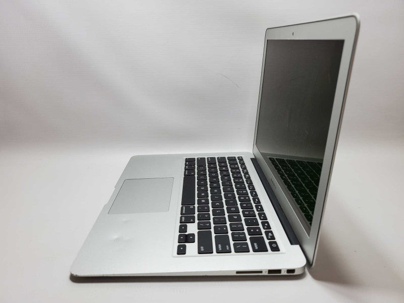 Apple MacBook Air 13\\" E.2015 Core i7-5650U @ 2.2 GHz 8GB DDR3 250GB SSD *READ* (