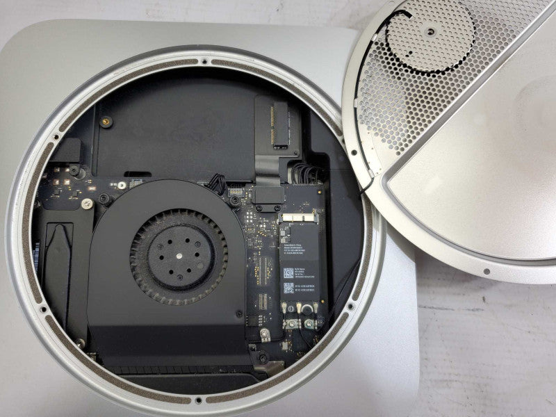 Apple Mac Mini A1347 Late 2014 Core i5-4278U @ 2.60 GHz 8GB RAM )
