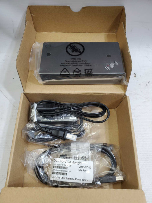 Lenovo ThinkPad USB 3.0 Pro Docking Station DK1522 _ New Open-box )