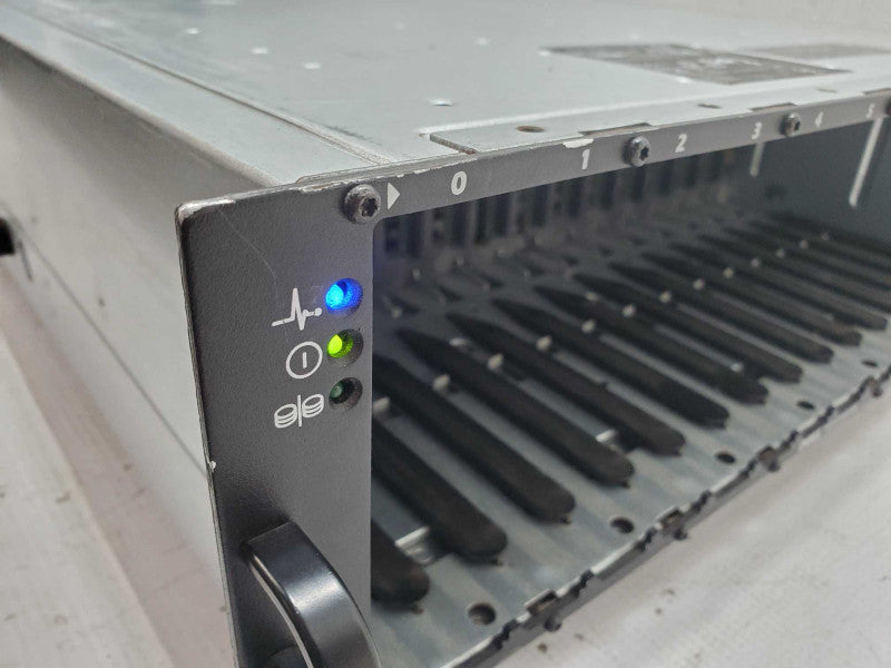 Dell AMP01 Storage Array w/ 2x Modules, 2x PSU, 15x 3.5\\" Bay |
