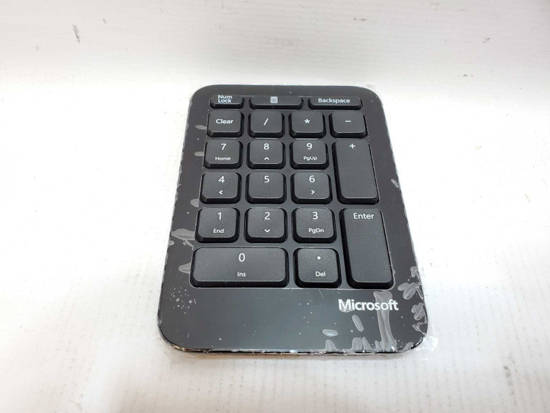 Microsoft Sculpt Ergonomic Keyboard Black / Wireless USB / Cushioned Palm Rest (