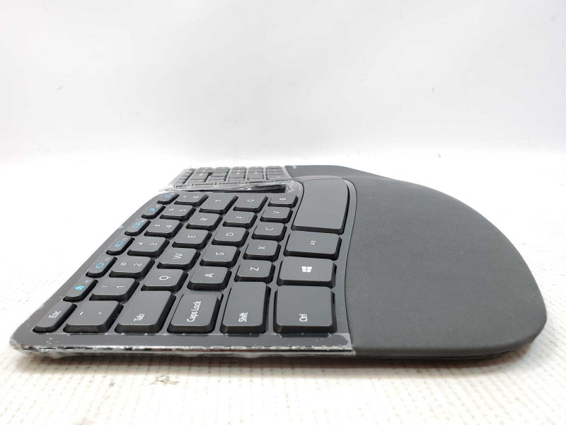 Microsoft Sculpt Ergonomic Keyboard Black / Wireless USB / Cushioned Palm Rest (